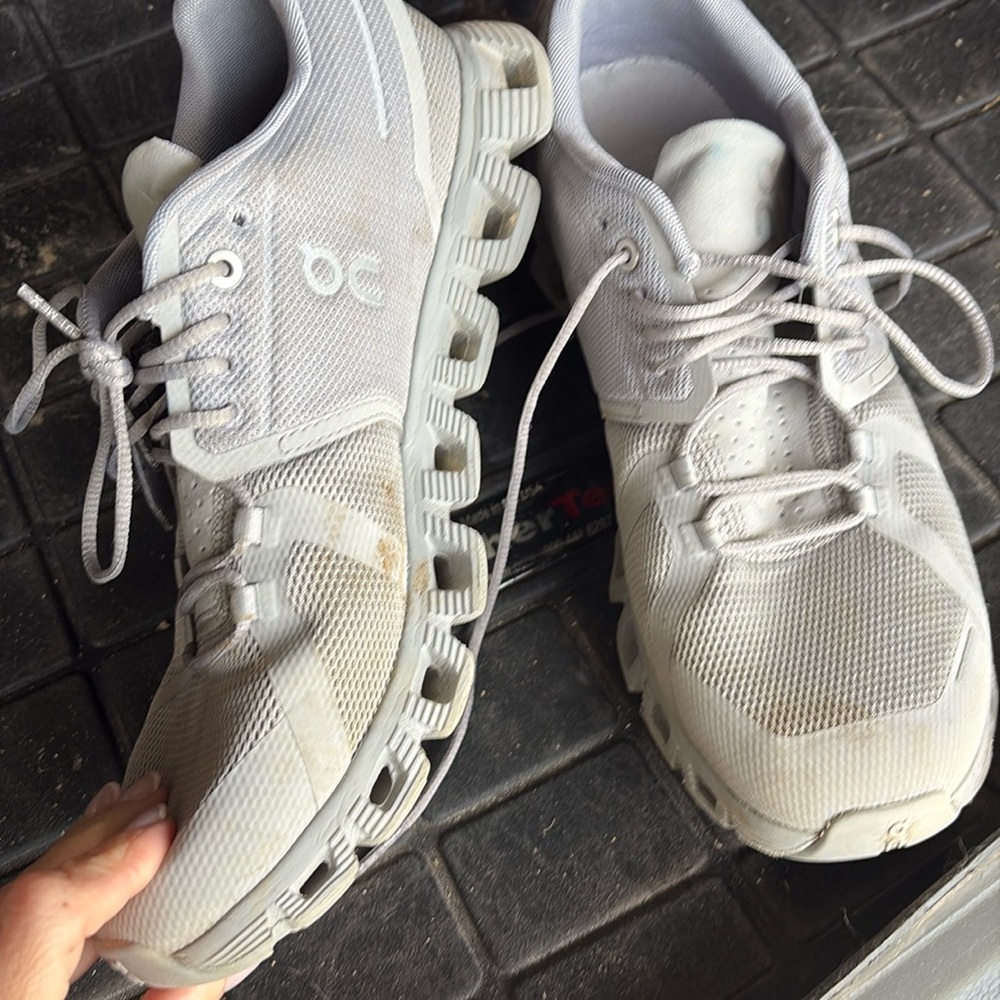 Men’s on clouds